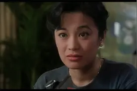 儿子十年未见自己的亲妈，开口第一句话就让母亲瞬间破防视频封面