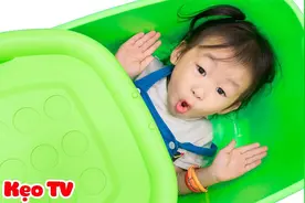 大萌的萌娃剧场，家里居然多了一个小宝宝，那姐姐应该怎么办呢视频封面