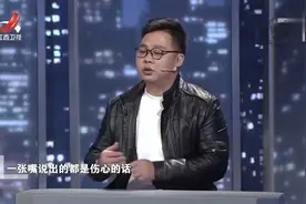 老公嫌弃老婆胖不愿碰她，老婆想跟他亲热，被老公一把推开