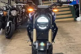 本田复古街车250，皮实省油配ABS，强劲动力，听听声浪如何视频封面