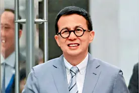 李泽楷叛逆人生：7岁就令李嘉诚头疼，放弃千万家产独立门视频封面