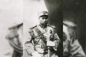 “广西王”陆荣廷，统治广西12年，被李宗仁赶走后结局如何？视频封面