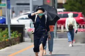 北京今明两天闷热，周四至周六或有降雨，天气趋势提前了解