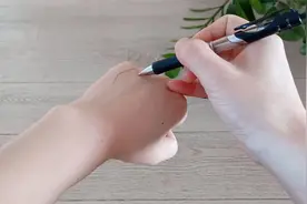 教你一个消除耳鸣的穴位，每天推按3分钟，耳朵不再嗡嗡作响视频封面
