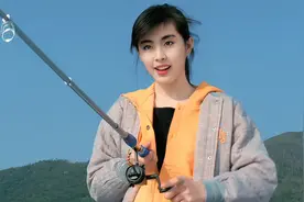 来看看王祖贤的荧幕颜值变化视频封面
