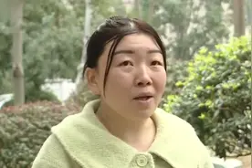 婆婆拿走儿媳每月工资，还和儿媳穿一条睡衣，给孙女买奶粉都嫌贵视频封面