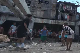 探访“最快乐贫民窟”背后的真相！菲律宾背光带你揭开神秘面纱！视频封面