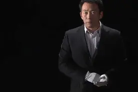 1991年，苏联最高主席卢基扬诺夫，批准国家个别地区实行紧急状态
