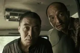 泰国杀手交易断，就这点水平，被一个扳手给干倒！视频封面