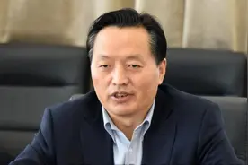 打虎！黑龙江政协原副主席李海涛被“双开”搞迷信活动 贪婪无度视频封面