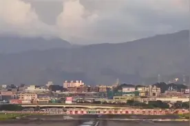台湾人以为浙江很落后，刚来到宁波吓一跳，感叹宁波原来这么发达视频封面