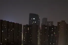 甘肃6.2级地震成都震感明显，预警“大喇叭”倒计时响彻夜空视频封面