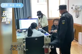 阿姨在医院怒怼态度差医生，一番“教导”让人直呼解气！视频封面