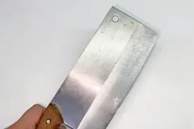 今天才知道，菜刀上圆孔的正确用法，作用太厉害了，学会你也试试