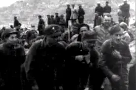 1944年7月22日，美国派出观察组抵达延安，和军民一起修飞机跑道视频封面