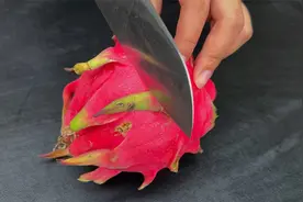 今天才知道，火龙果原来还能这么切，又快又美观，上桌大家都夸好视频封面