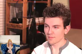 美国乐评帅哥看SECRET 孝盛的INTO YOU｜Reaction视频封面