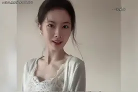 她被众网友誉为先天人妻生体，也是有着170身高的性感女神