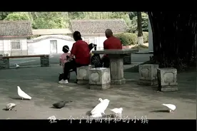 如花似玉的老婆经常半夜回家，丈夫却看见是三个男人送回来的？视频封面