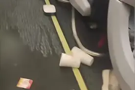 航班飞行遭遇颠簸，机舱一片狼藉？国航致歉：已正常落地