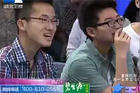 四胞胎男孩上台搞懵全场，自己都分不清谁是谁，萌帅萌帅的视频封面