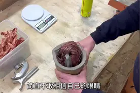 民间高手！小伙用简单材料制作出精美绝伦的艺术品，成品惊艳全场视频封面