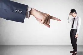 月入十万的人算不算高收入人群视频封面