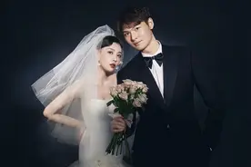 王哲林大婚！妻子1米7肤白貌美，打CBA年薪600万，事业家庭双丰收视频封面