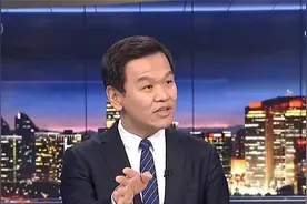 [海峡两岸]柯文哲称追随蔡英文 被批是变色龙