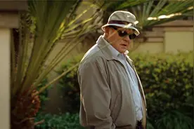 少妇给老头戴绿帽，老头直接策划了一场完美犯罪送她归西！