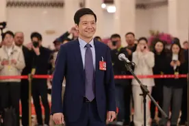雷军说全球用户越来越认可中国科技创新的价值视频封面