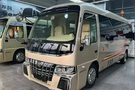 一台7座车，C照竟然不能开？23款丰田考斯特七座旅居房车