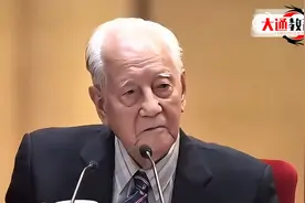 黄旭华：美国核潜艇在海底3个月，海员用担架抬出来，我们比他强