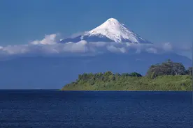 我如愿嫁给了青梅竹马
但他的心上人却不是我#自我认知纪录片视频封面
