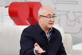 专家回应“惩罚不生孩子的人”言论：现代养老金制度必须有人来干