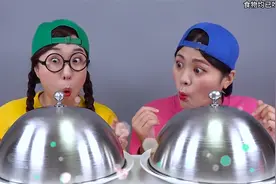 大小食物挑战！享用麦丽素糖果和鸡腿，大的没吃几口就吃饱了！视频封面