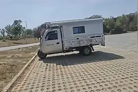 骑电三轮旅行，到达西安找到完美露营地，晚上吃大餐视频封面