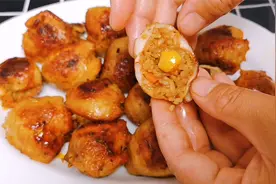 鸡翅里塞满大米饭，在家做鸡翅包饭，学会街边小吃在家也能轻松做