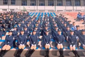 超赞！黑龙江女子监狱整训扬威精彩汇演，直击女警花飒爽风姿视频封面