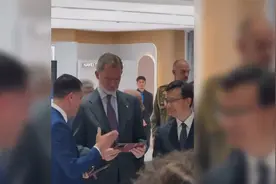 全球排面还得看华为！ 西班牙国王到访MWC 2025华为展台视频封面