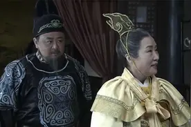 狄仁杰：武则天亲自到狄仁杰家，送给狄仁杰一枚戒指，伴君如伴虎