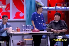 小品《同学你好》：大学宿舍闹趣事，洁癖室友太逗了视频封面