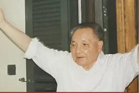 邓小平邓公也是人民大救星在他的主政下中国改天换地人民富裕