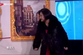 小品《神剧来啦之间谍》，贾玲 张小斐 许君聪爆笑上演反转神剧视频封面