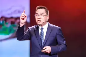 马光远:经济前沿的深度洞察者|经济学家邀请|大会嘉宾推荐视频封面