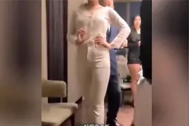 成功人士的饭局，美女们挨个做自我介绍，各个美若天仙。视频封面