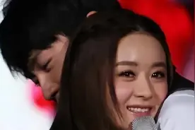 陈妍希陈晓已离婚！狗仔曝男方会去找前任复合，网友：他俩很般配视频封面