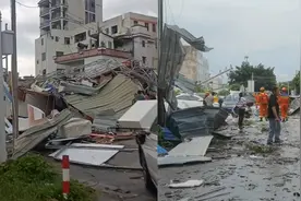 5死33伤,141家厂房受损 气象部门分析为何广州出现强龙卷和大冰雹视频封面