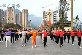 一起做做第九套广播操，老少皆宜跟跳就会，给你不一样的健身效果