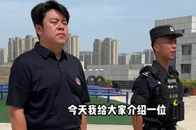 体验当特警的1天，热身就是100个俯卧撑，谁能坚持？